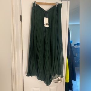 Zara elastic waist pleated pants